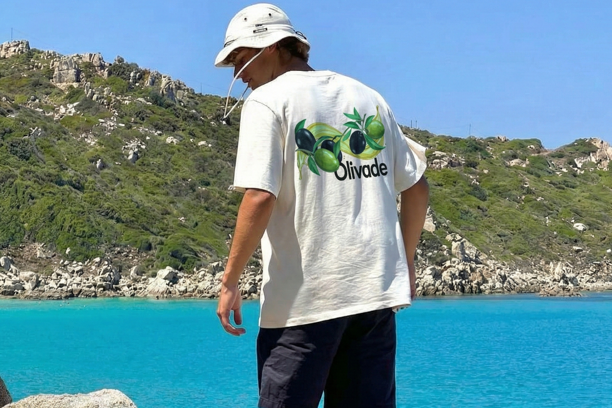 T-shirt Olivade Écru – visuel lifestyle